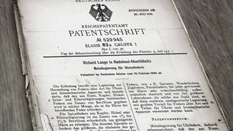 Patent application No. 529 945 filed in 1930 and entitled “Metal Alloy for Watch Springs”